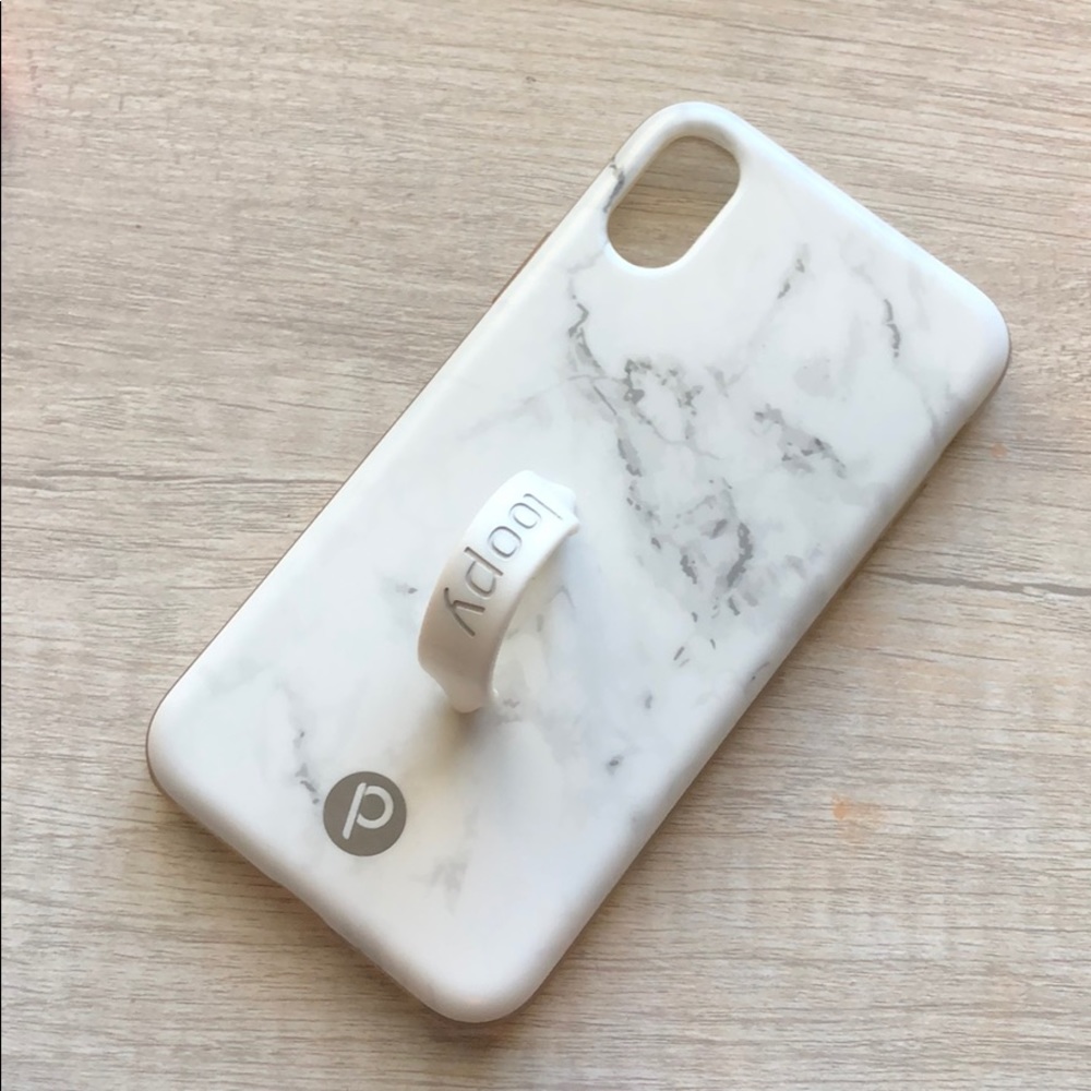 IPhone X/xs white loopy case